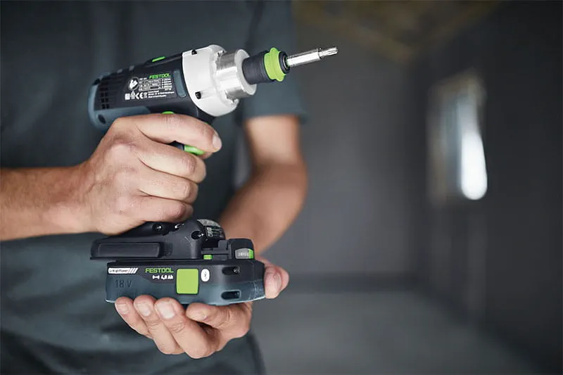 Fitting a battery pack to Festool cordless screwdrivers.