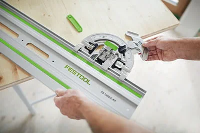 The new Festool FS 2.0 guide rail with angle stop