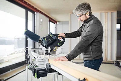 The new KSC 60 cordless sliding compound mitre saw