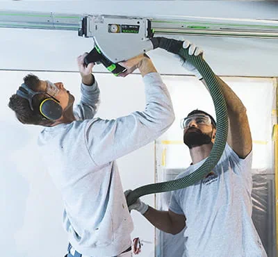 Using the TSC 55 K from Festool with the FS 2.0 guide rail when working on the ceiling-